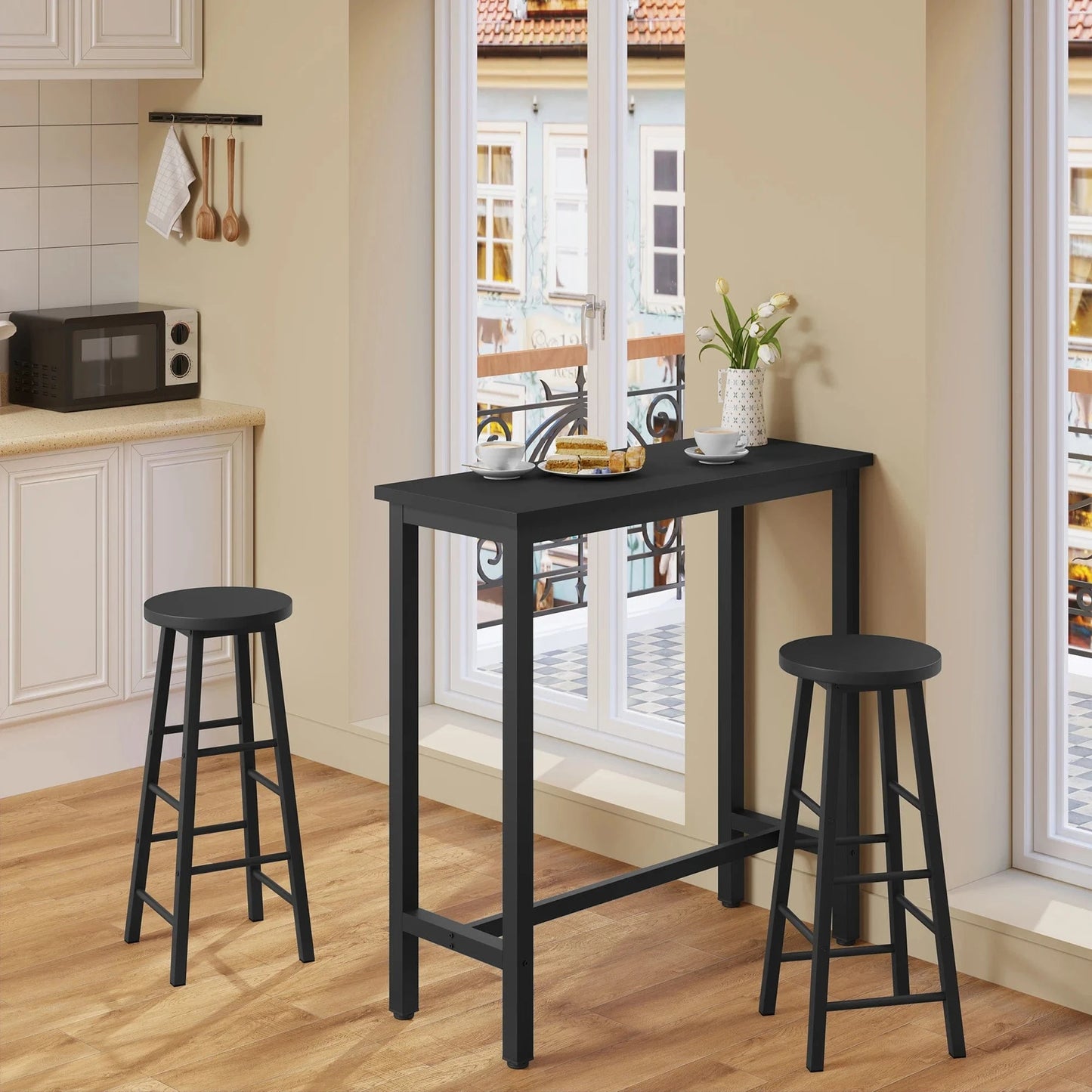 Petite table haute noire