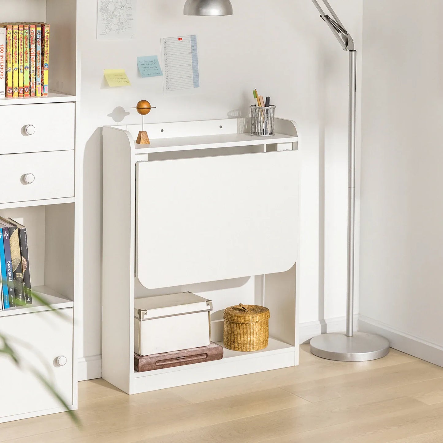 Bureau pliable petit espace avec étagère