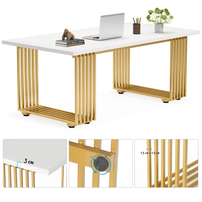 Bureau blanc et doré