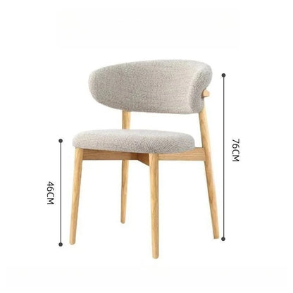 Chaise en bois massif design nordique