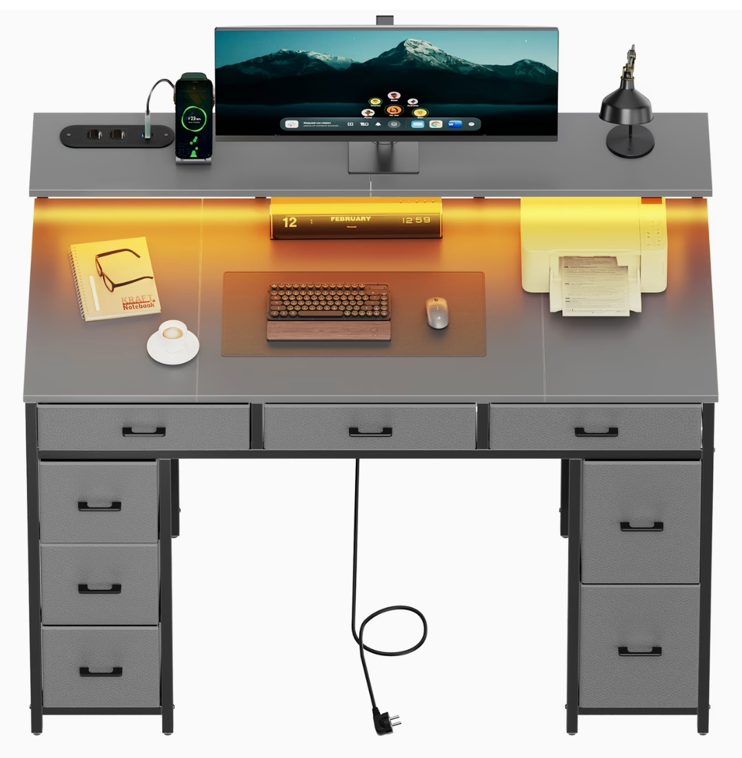 Bureau gris 8 tiroirs, vue de face avec étagère et éclairage intégré