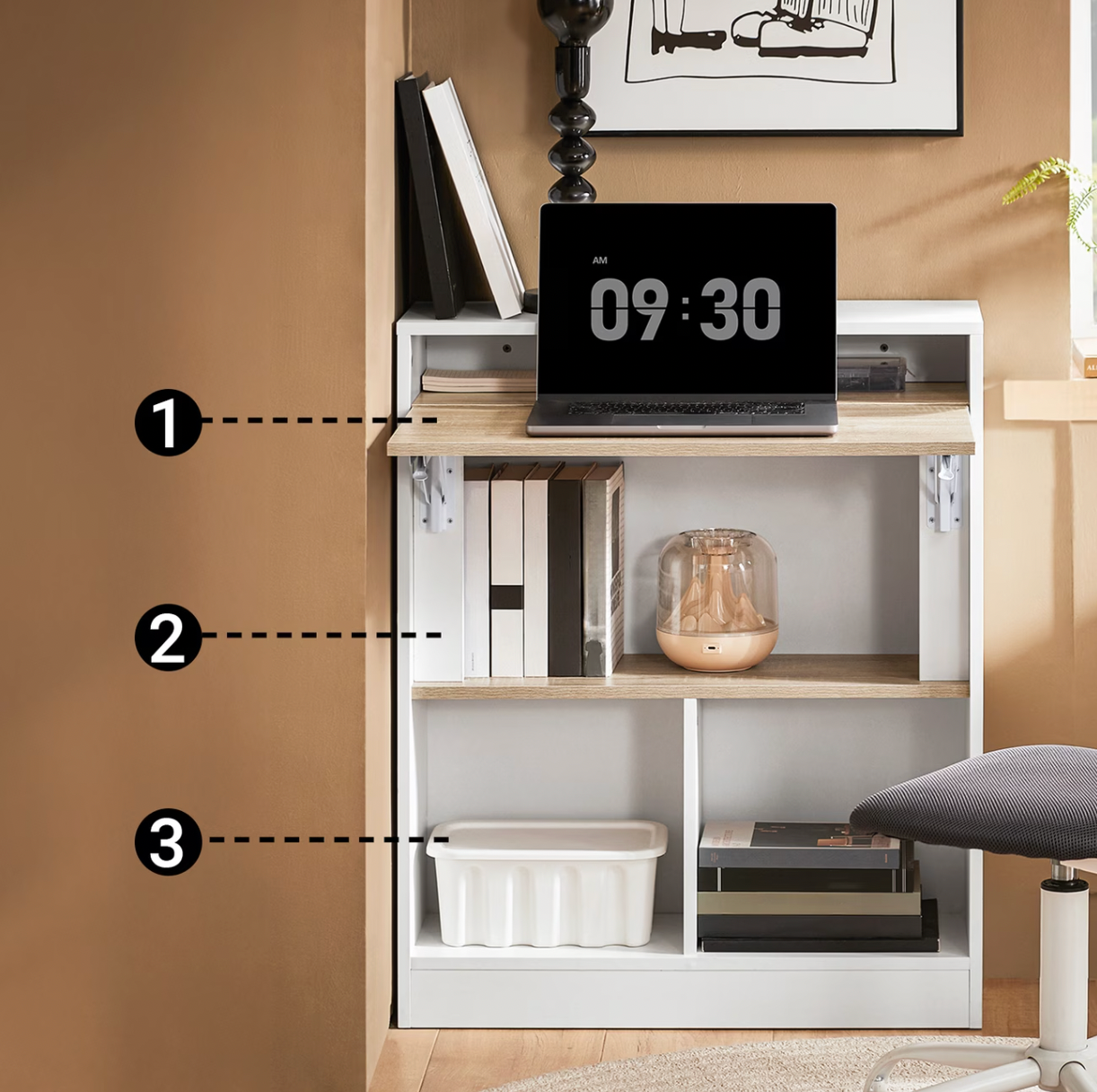 Les quatre niveaux de rangement du bureau pliable mural, numérotés